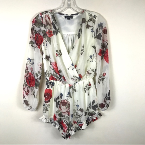 Justify Pants - Floral ivory romper small